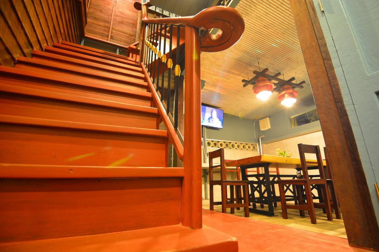 La Moon Hostel Bangkok Eksteriør bilde