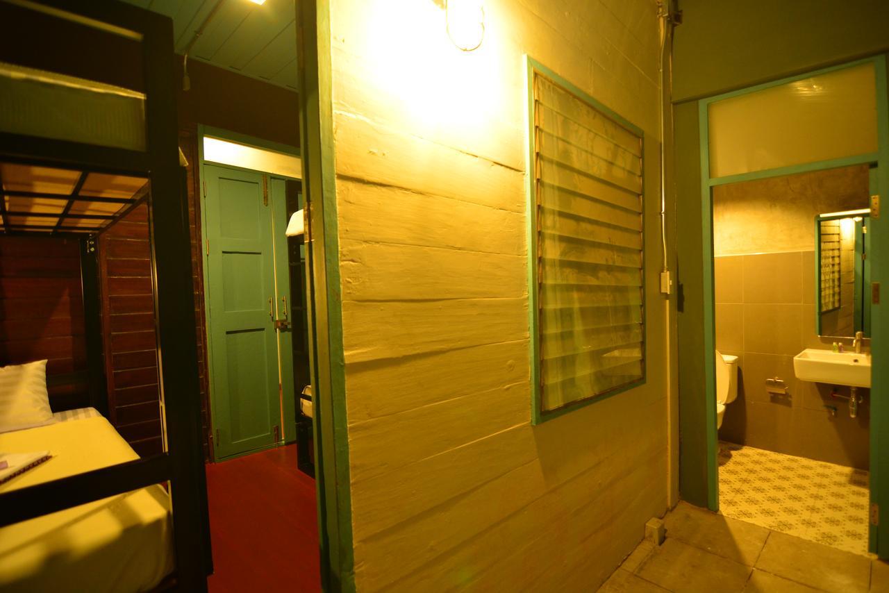 La Moon Hostel Bangkok Eksteriør bilde
